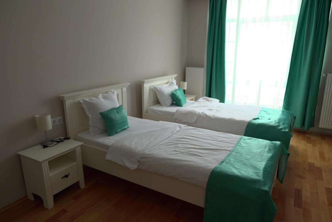 Green Villa Сібіу Екстер'єр фото