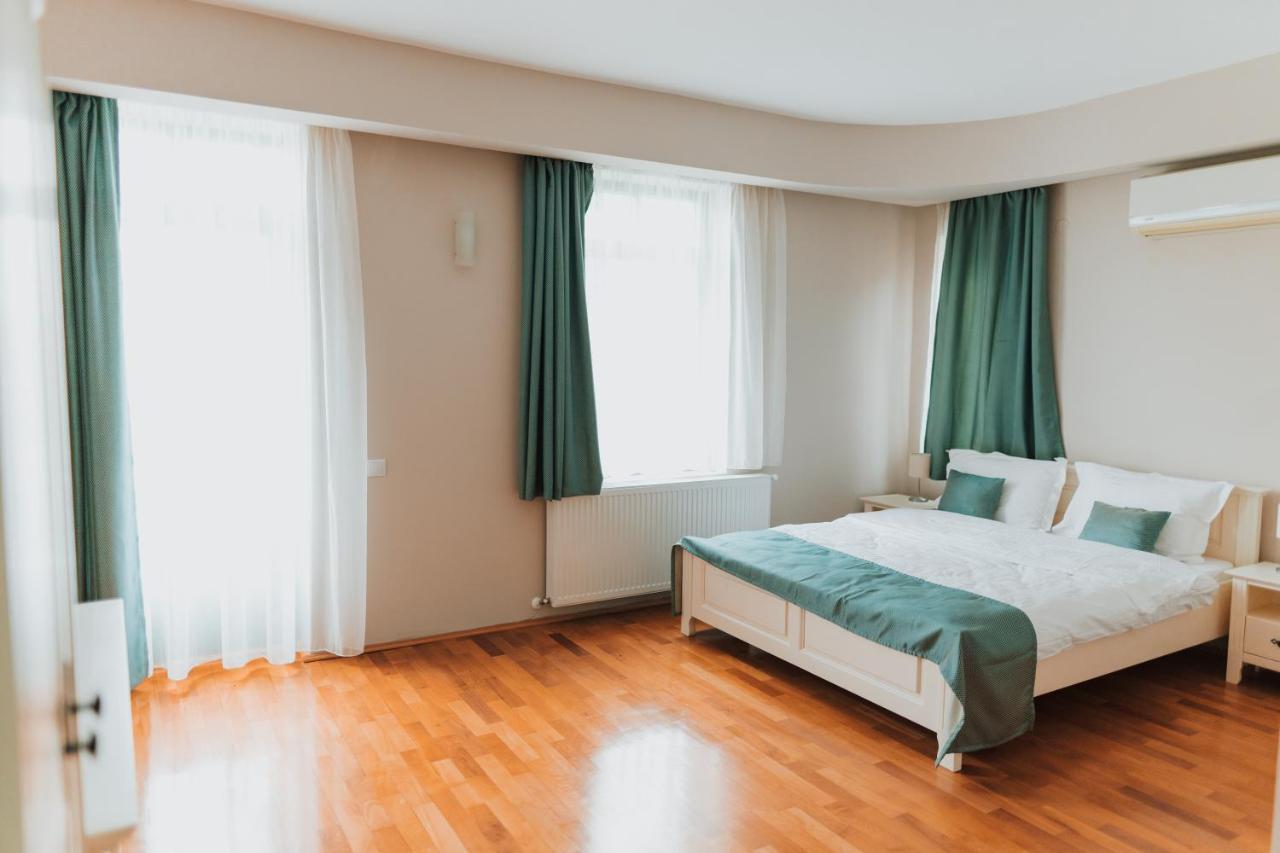 Green Villa Сібіу Екстер'єр фото